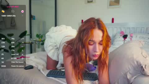 Emmylie online show from June 16, 10:41 am