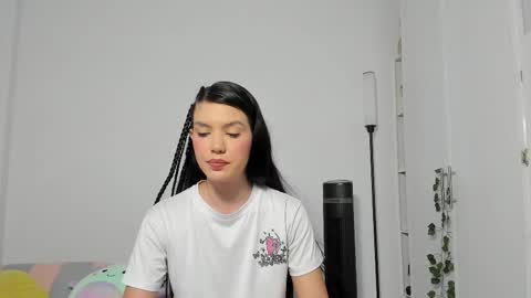 Emperatriz online show from November 23, 5:33 pm