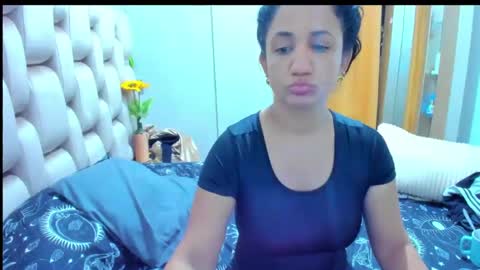 Snapshot of emperatriztapia chatting on February 24, 12:41 am emperatriztapia online show from February 24, 12:41 am