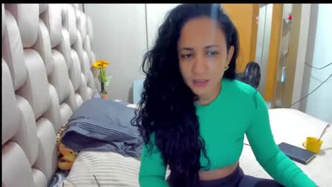 Snapshot of emperatriztapia chatting on January 12, 11:58 pm emperatriztapia online show from January 12, 11:58 pm