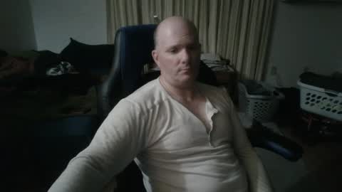 Snapshot of emsguy1 chatting on December 4, 6:49 am Matt online show from December 4, 6:49 am