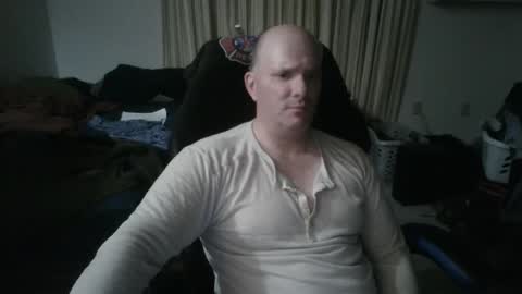 Snapshot of emsguy1 chatting on December 6, 5:58 am Matt online show from December 6, 5:58 am