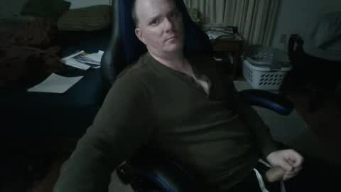 Snapshot of emsguy1 chatting on February 18, 6:04 am Matt online show from February 18, 6:04 am