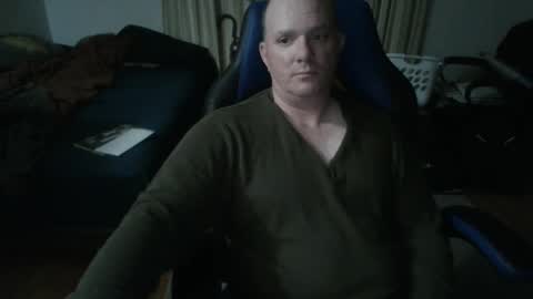 Snapshot of emsguy1 chatting on March 11, 3:58 am Matt online show from March 11, 3:58 am