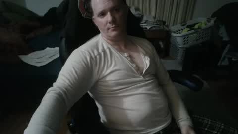 Snapshot of emsguy1 chatting on December 12, 7:30 am Matt online show from December 12, 7:30 am