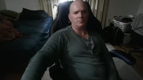 Snapshot of emsguy1 chatting on September 21, 3:32 am Matt online show from September 21, 3:32 am