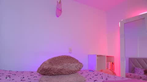 Emy online show from February 5, 4:27 am