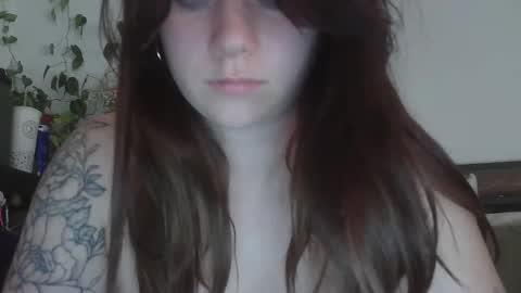 Snapshot of endlesslyevie chatting on February 18, 11:41 pm endlessly evie online show from February 18, 11:41 pm
