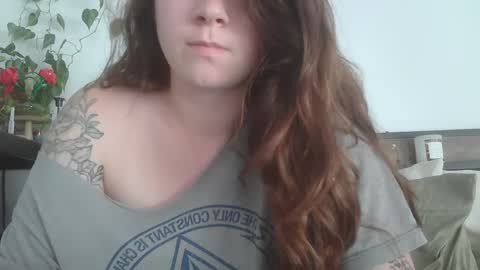 Snapshot of endlesslyevie chatting on March 9, 10:19 pm endlessly evie online show from March 9, 10:19 pm