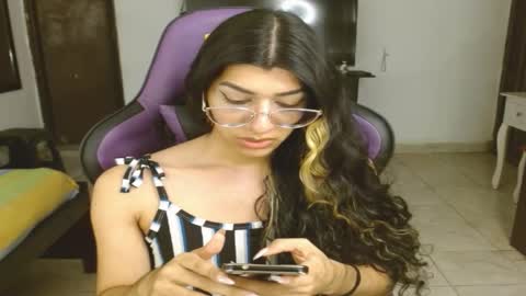 Snapshot of engiel_phoenix chatting on February 13, 7:13 am Engiel phoenix instagram engiel 13 online show from February 13, 7:13 am