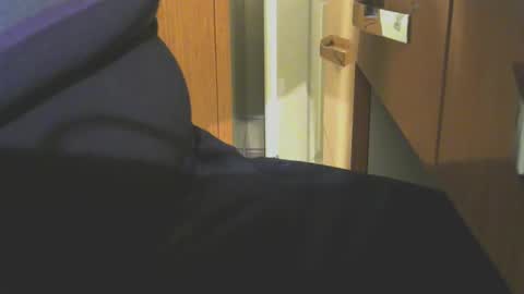 engin_83 online show from March 13, 11:41 pm