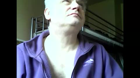 englishguysurrey online show from March 12, 9:44 am