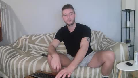 Englishladxxx online show from December 5, 11:34 pm