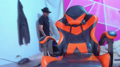 enjoymycock99 online show from March 2, 4:39 am