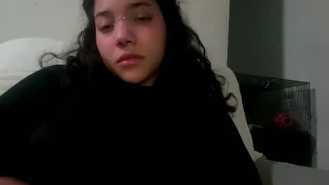 Snapshot of enmaverhoeven chatting on October 13, 3:41 am EmmaVerhoeven online show from October 13, 3:41 am