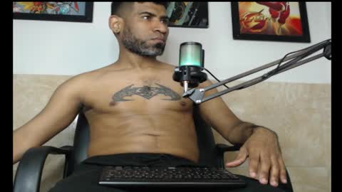 enriblack92 online show from November 5, 4:47 am