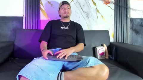 enrique online show from November 2, 12:27 pm