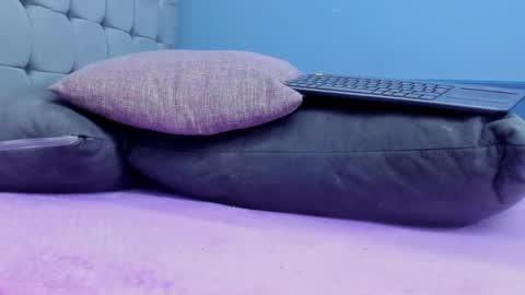 Enny Dirty online show from September 13, 8:33 pm