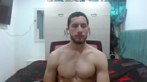 Snapshot of enzo_savage chatting on September 10, 7:15 pm enzo_savage online show from September 10, 7:15 pm