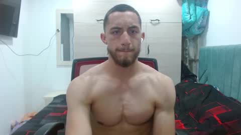 Snapshot of enzo_savage chatting on September 17, 6:55 pm enzo_savage online show from September 17, 6:55 pm