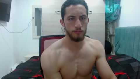 Snapshot of enzo_savage chatting on September 12, 6:21 pm enzo_savage online show from September 12, 6:21 pm