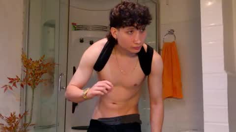 enzo_steel online show from January 8, 2:06 am