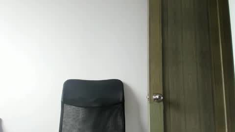 Enzo Aren online show from November 27, 7:43 pm