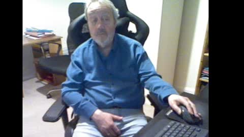 erasmus_d online show from January 25, 6:02 pm