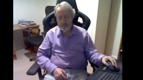 erasmus_d online show from February 8, 5:29 pm