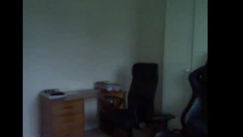 erasmus_d online show from October 3, 5:10 pm