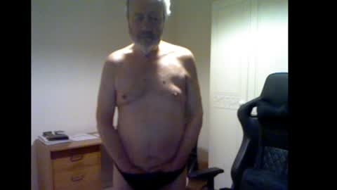 erasmus_d online show from January 16, 6:16 pm