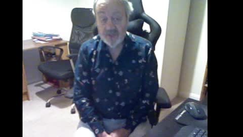 erasmus_d online show from February 10, 5:41 pm