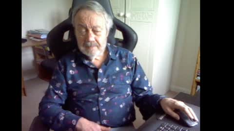 erasmus_d online show from February 3, 12:36 pm