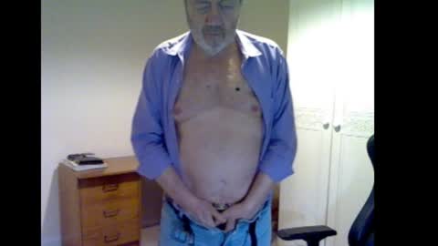 erasmus_d online show from January 5, 6:11 pm