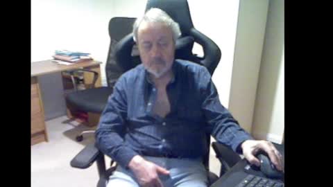 erasmus_d online show from February 22, 6:41 pm