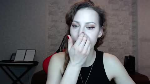 Erdbeeren mit Sahne online show from January 31, 7:11 pm