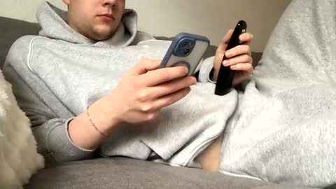 eric123754216 online show from December 21, 12:22 pm