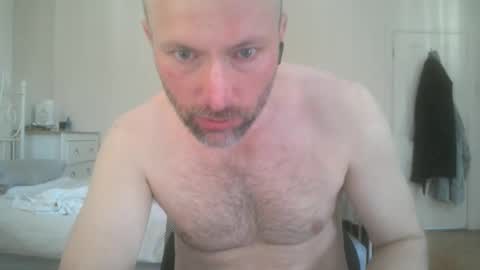 eric334418 online show from March 3, 9:00 am