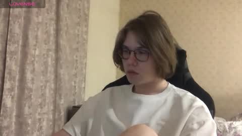 haru moon online show from March 1, 11:31 pm