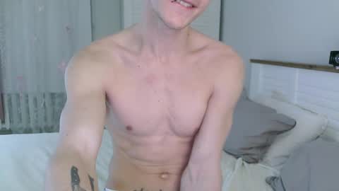 Eric Crush online show from February 15, 3:42 am