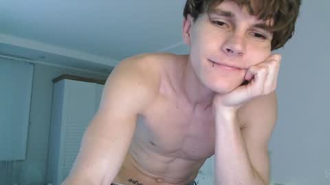 Eric Crush online show from December 18, 3:58 am