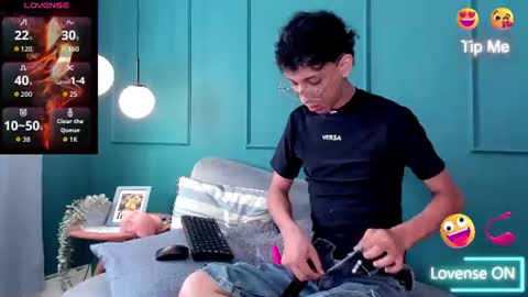 eric_nikolay online show from July 16, 7:17 pm