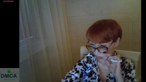 erica_lynn online show from May 15, 12:46 pm