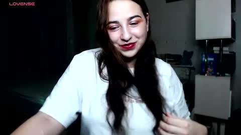 erica_mills online show from November 1, 9:25 pm