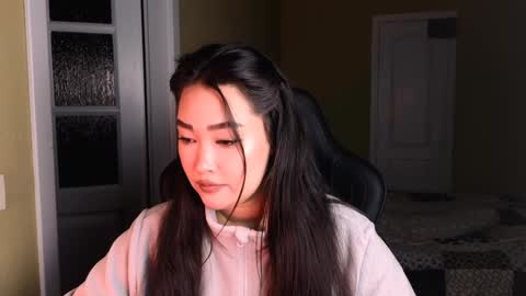 Erica Wayne online show from January 12, 1:27 pm