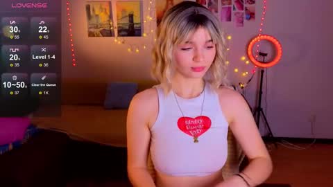 Snapshot of erica_winterr chatting on February 10, 5:47 am Erica Winterr online show from February 10, 5:47 am