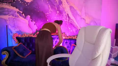 Erica online show from November 20, 7:40 am