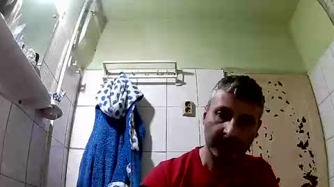 Snapshot of ericboy32 chatting on December 23, 9:08 pm eric online show from December 23, 9:08 pm