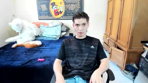 erick_de_rossee online show from June 10, 6:07 pm