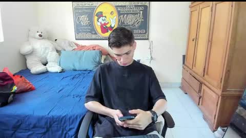 erick_de_rossee online show from April 7, 5:48 pm